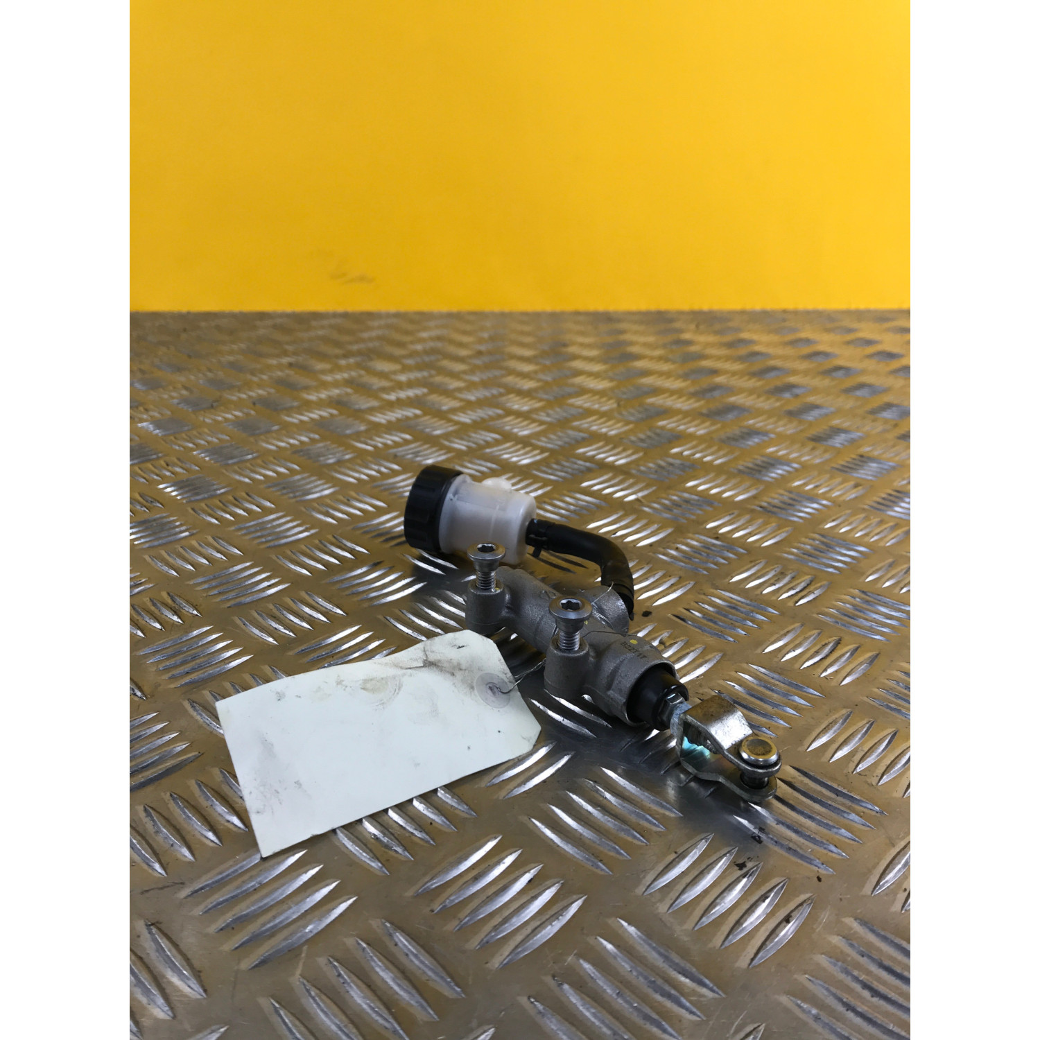 Maitre cylindre frein arrière pour KAWASAKI Z 900 2023