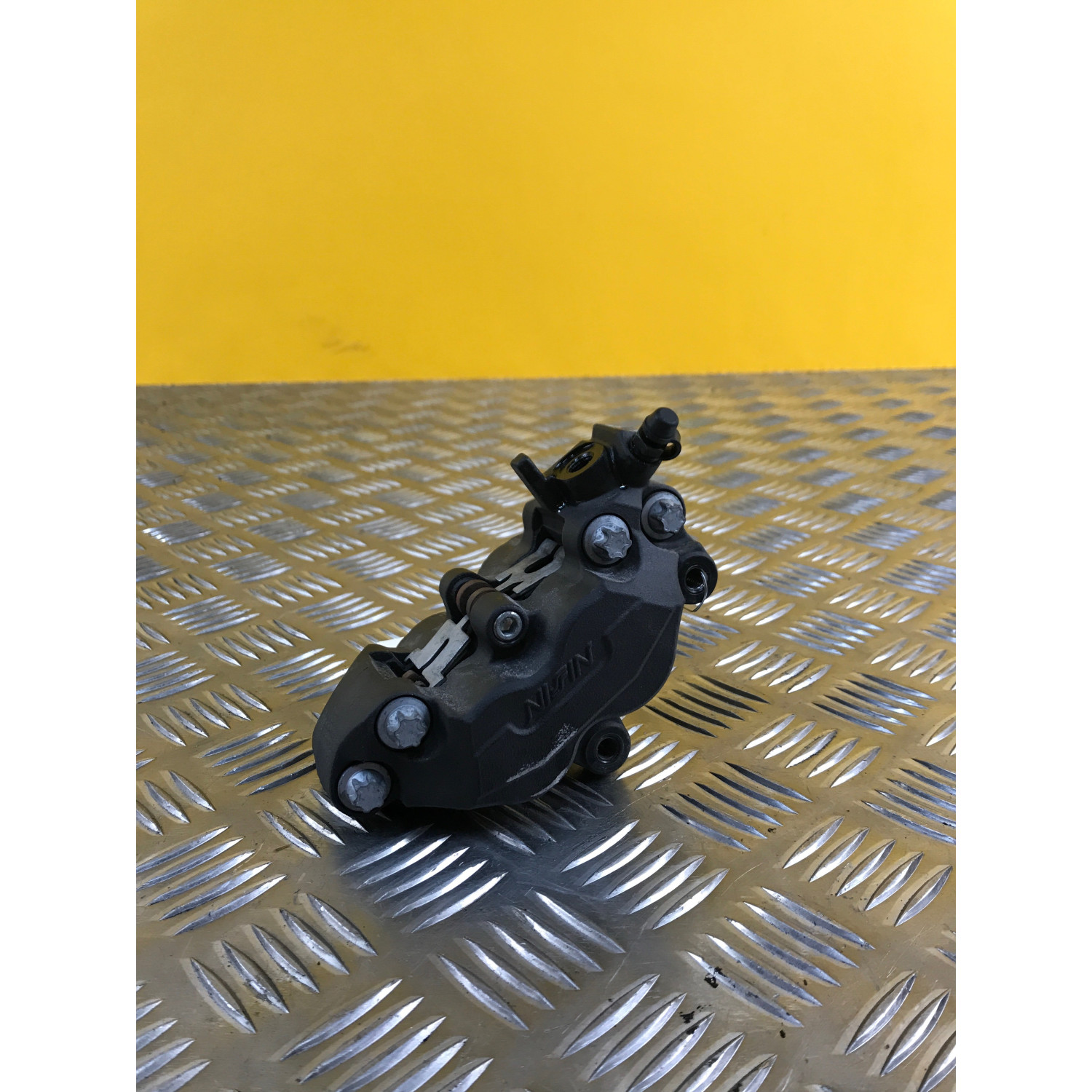 étriers de frein avant droit pour KAWASAKI Z 900 2023