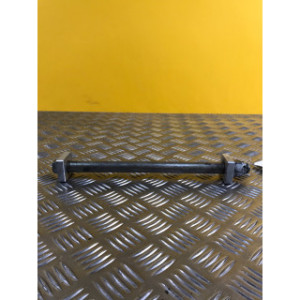 Axe de roue arrière pour KAWASAKI Z 900 2023