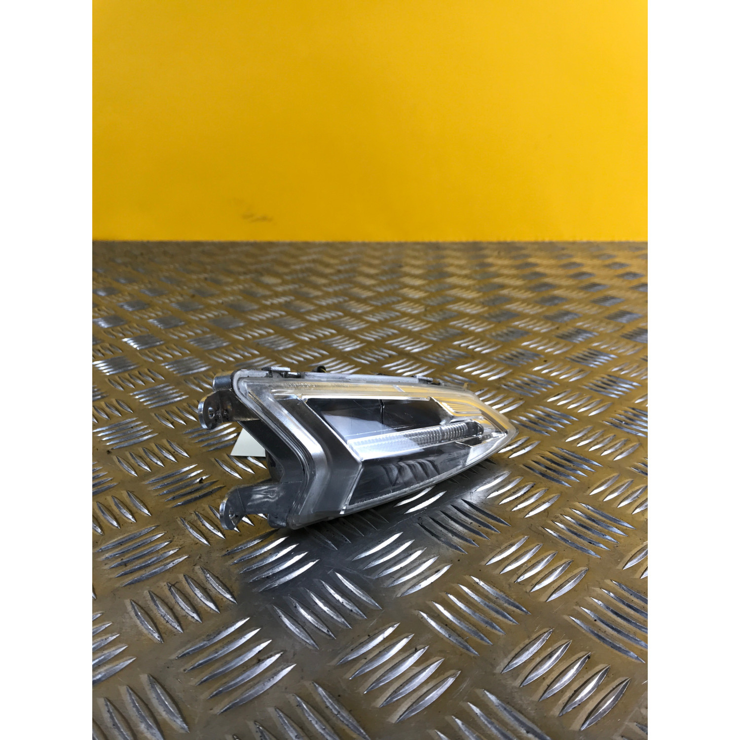 Clignotant avant gauche pour PIAGGIO LIBERTY 125 2019