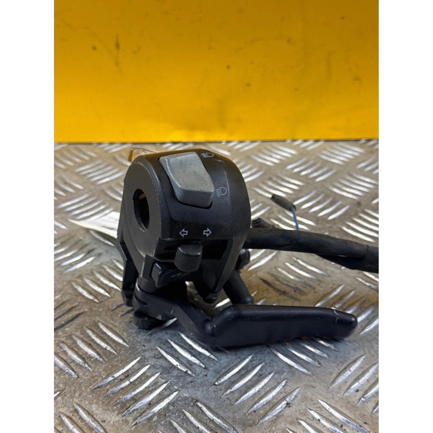 Commodo gauche gestion de l'éclairage pour YAMAHA T MAX 530 2013