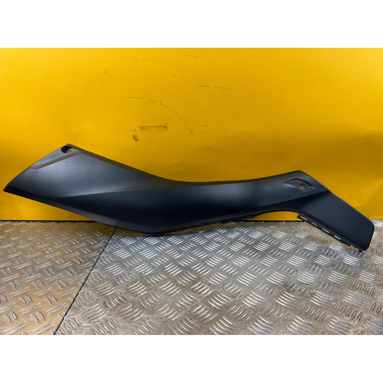 Cache latéral gauche pour YAMAHA XMAX 125 2018