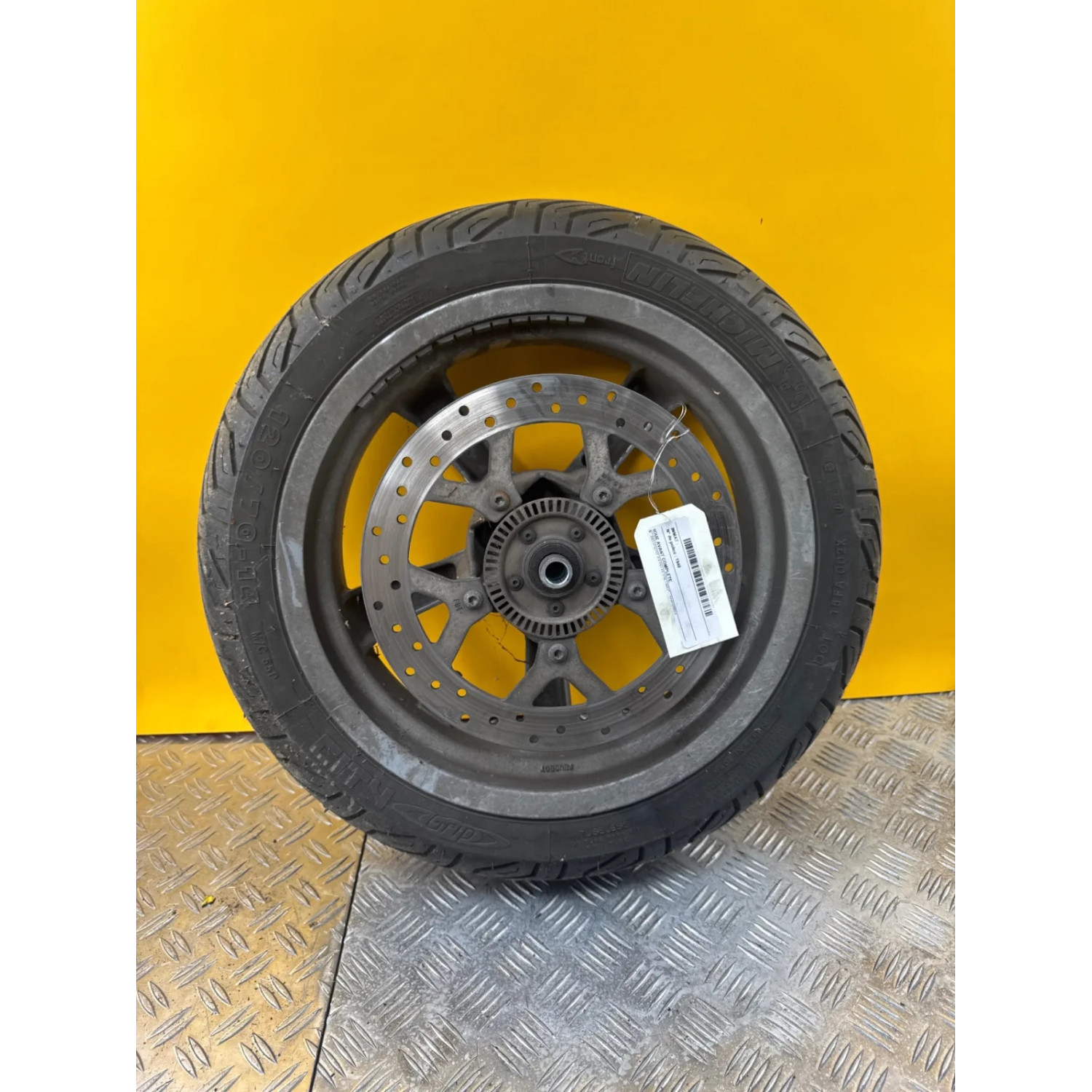 Roue avant complete pour PEUGEOT SATELIS 125 2014