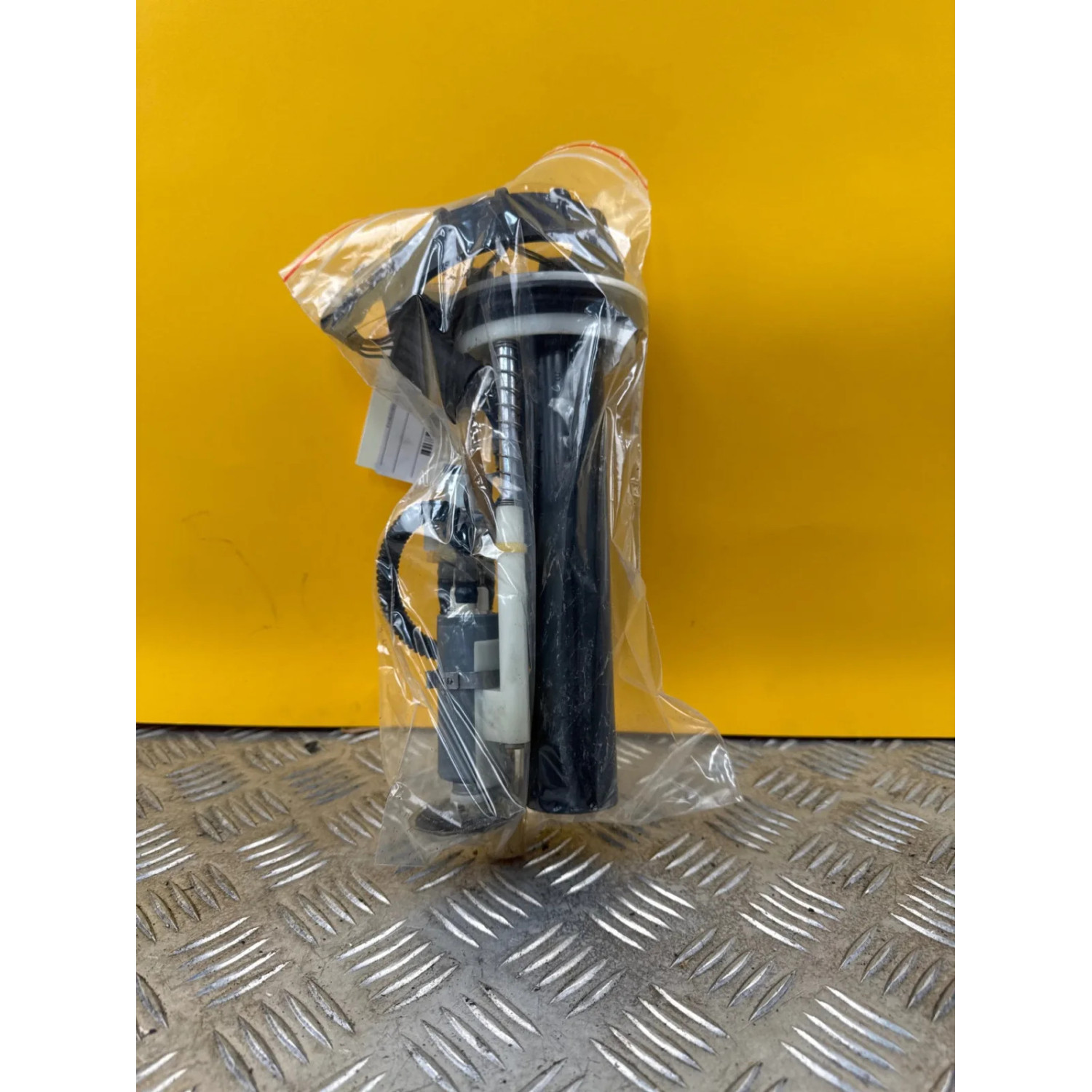 Pompe à essence pour PEUGEOT SATELIS 125 2014
