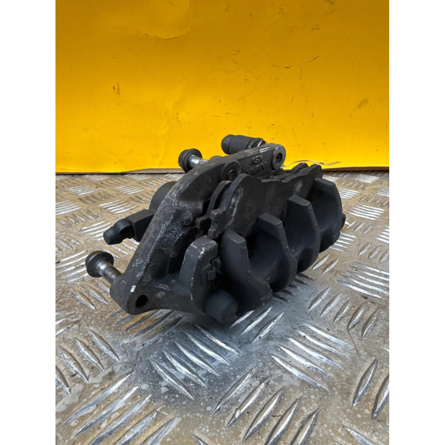Etrier avant pour HONDA SH 125 2010