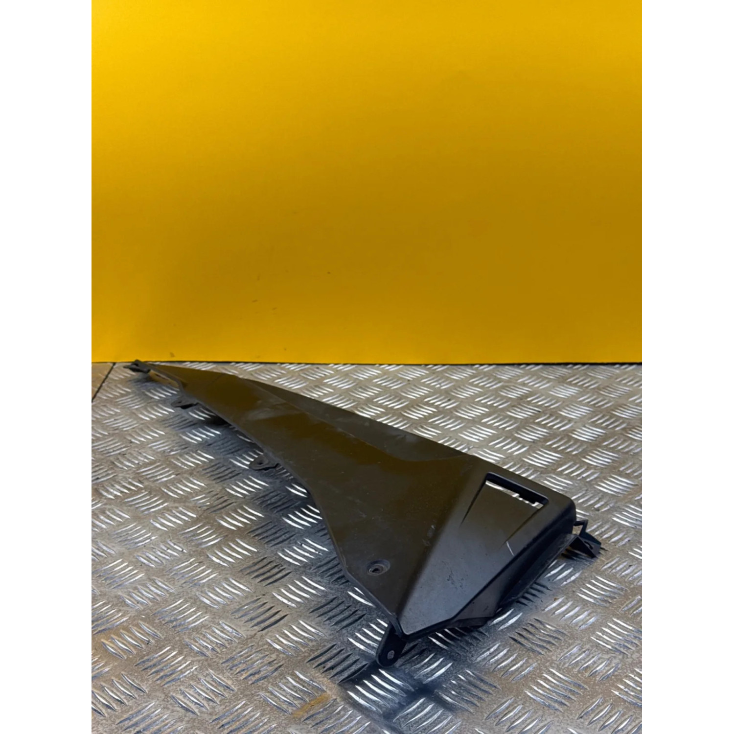 Bas de caisse droit pour YAMAHA T MAX 530 2013