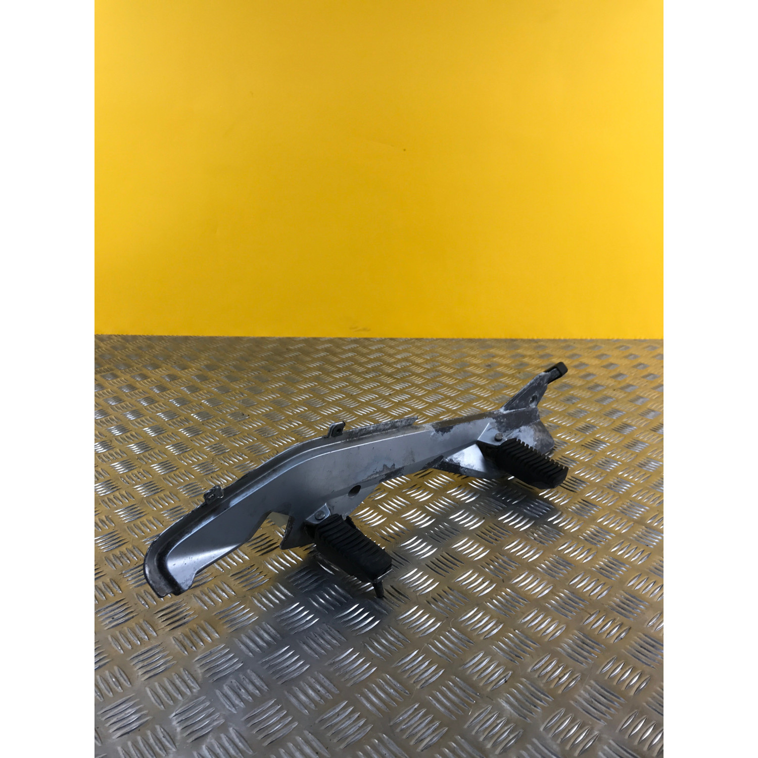 Platine repose pieds avant gauche pour BMW R 1200 RT ABS 2005