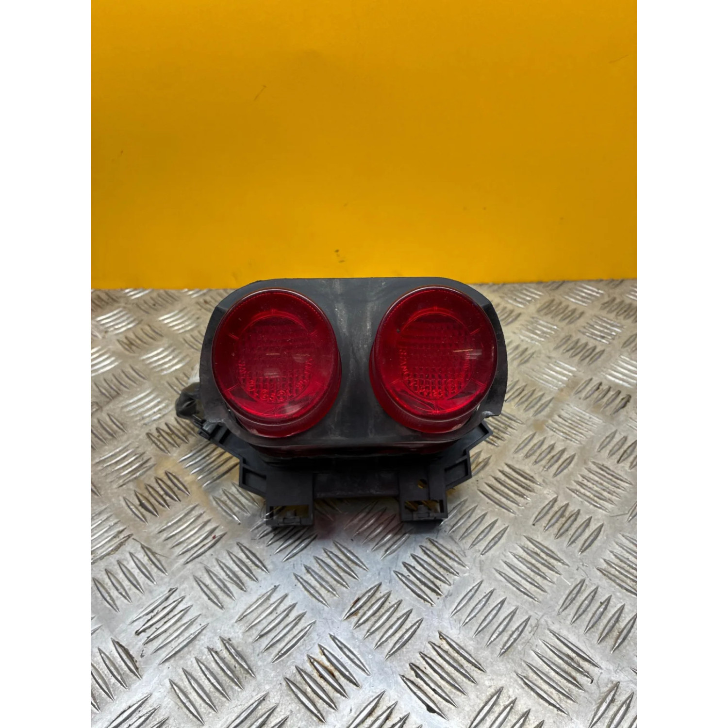 Feux arrière pour YAMAHA FAZER 1000 2001