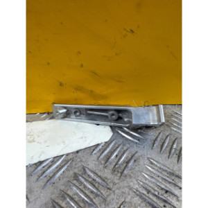 Platine repose pieds arrière droite pour YAMAHA XMAX 400 2014