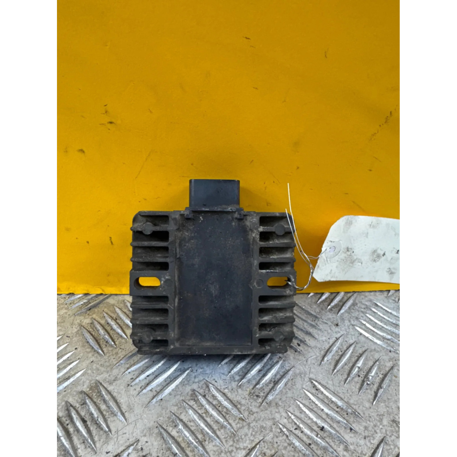 Régulateur pour YAMAHA XMAX 400 2014