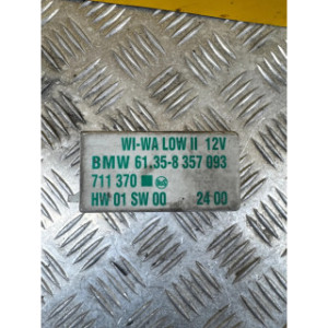 BOITIER DE COMMANDE ESSUIE GLACE AVANT pour BMW C1 125 2002