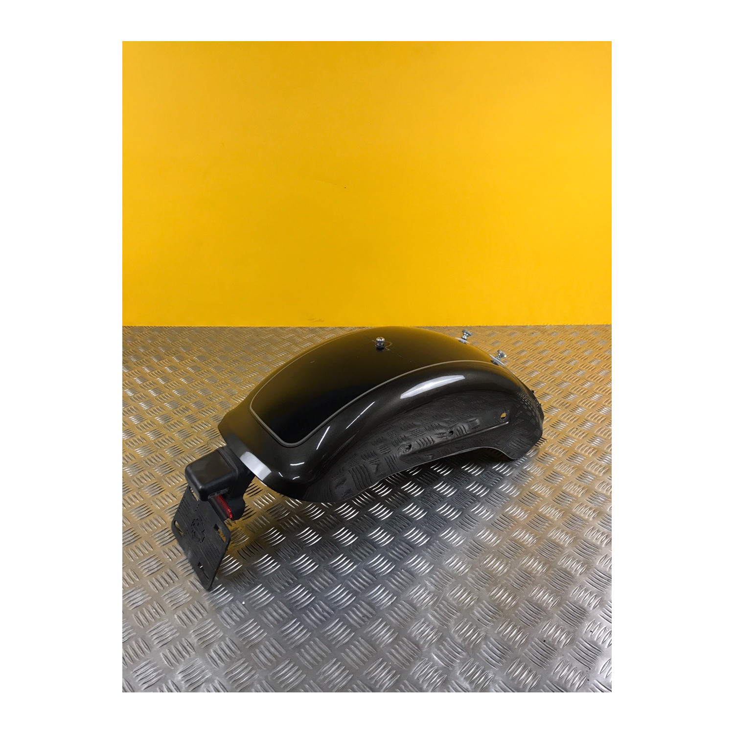 Garde boue arrière lèche roue pour HARLEY DAVIDSON FAT BOY 1450 59500532EDM