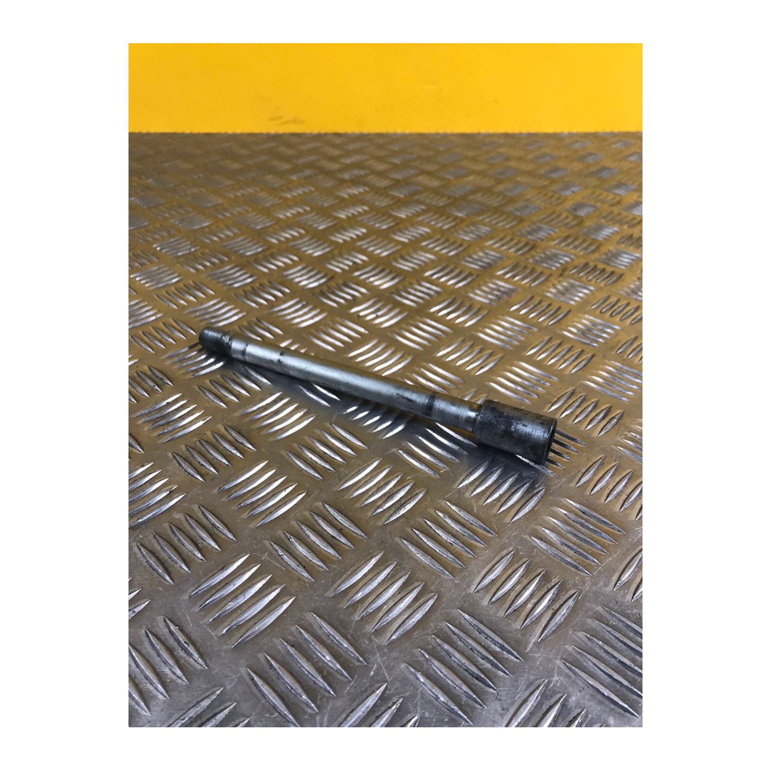 Axe de roue avant pour HONDA CB 500 X 2019