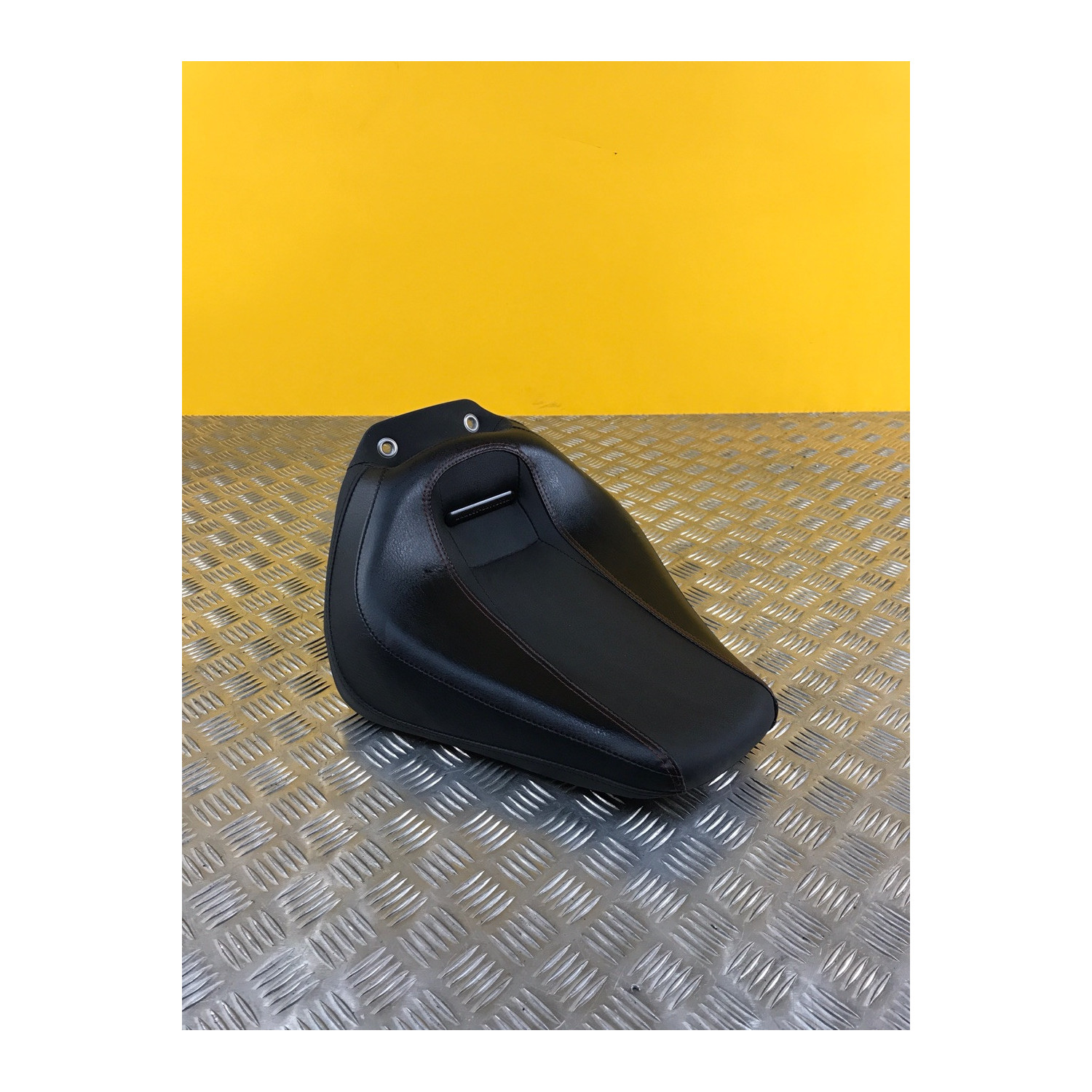 Selle conducteur pour HARLEY DAVIDSON FXBR SOFTAIL BREAKOUT 52000262L