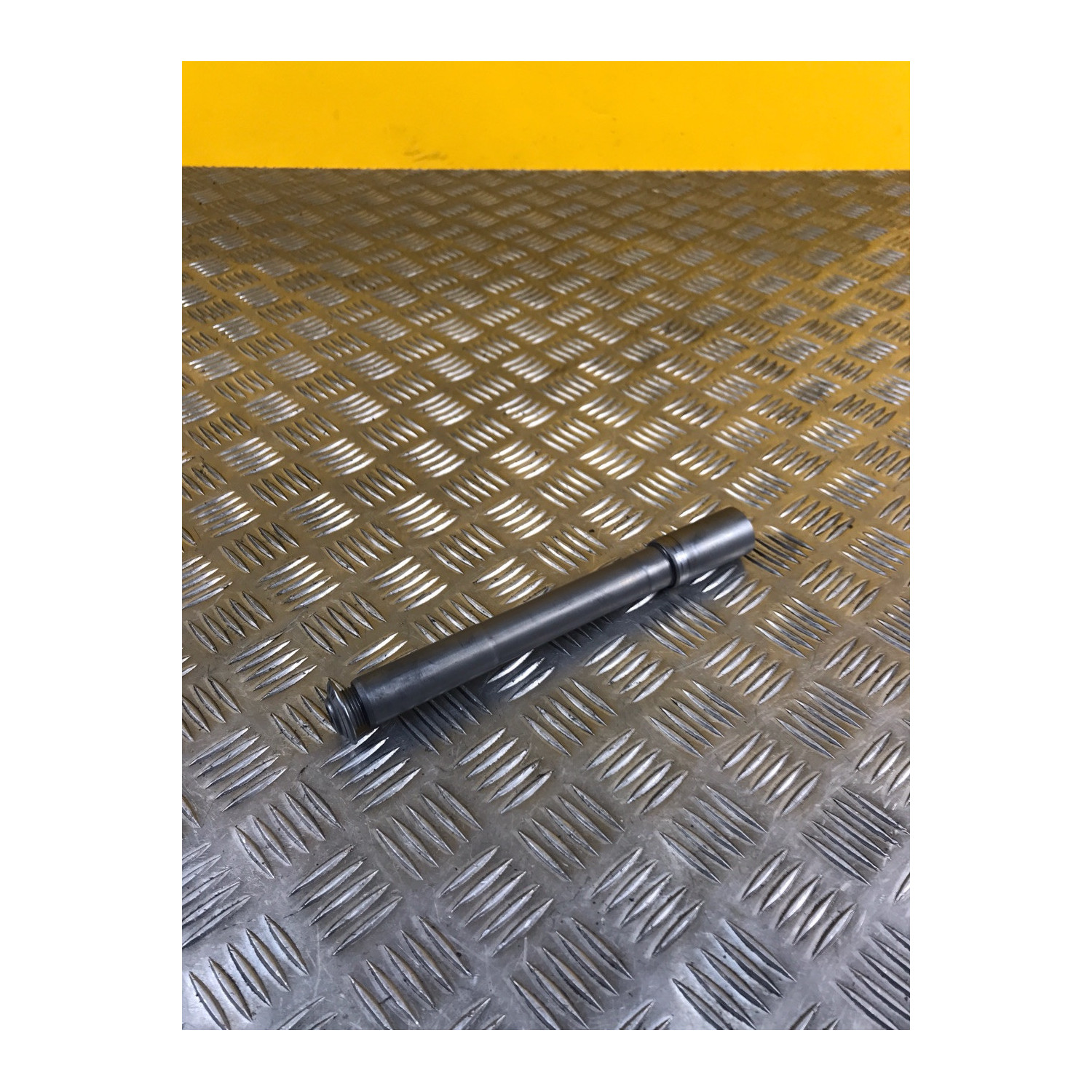 Axe de roue avant pour BMW F 800 R 2015