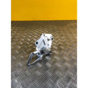 Platine repose pieds avant droite pour BMW F 800 R 2015 8 527 864