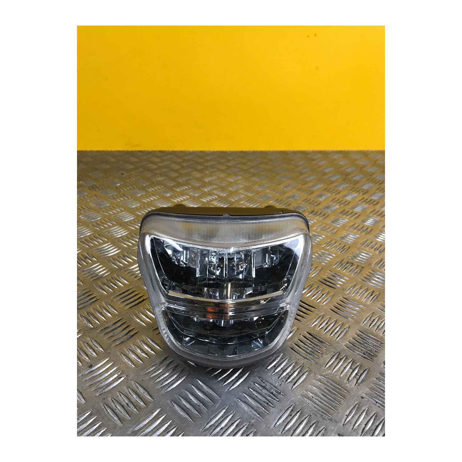 Phare avant pour PIAGGIO Medley 125 2020