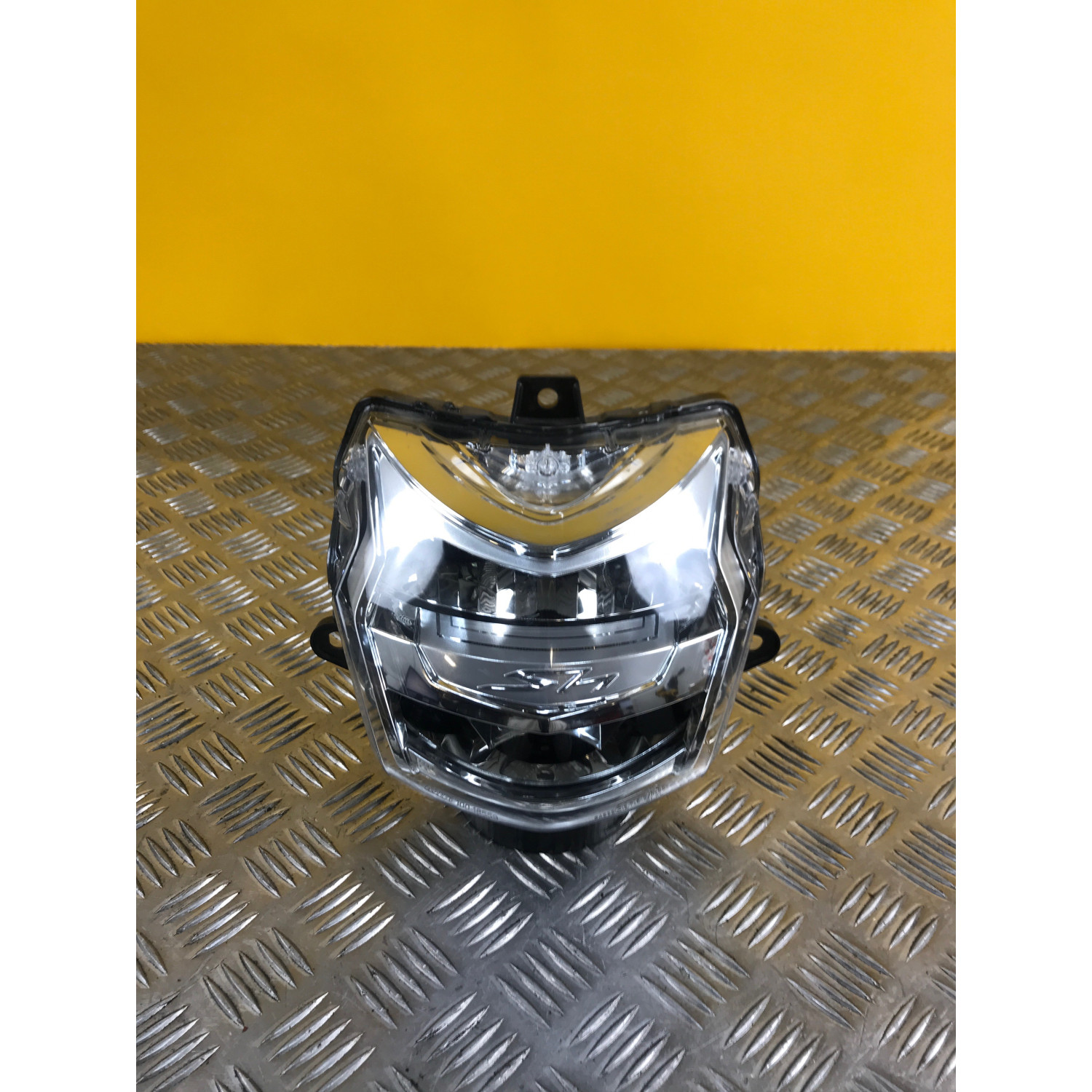Phare avant pour HONDA SH 300 2017