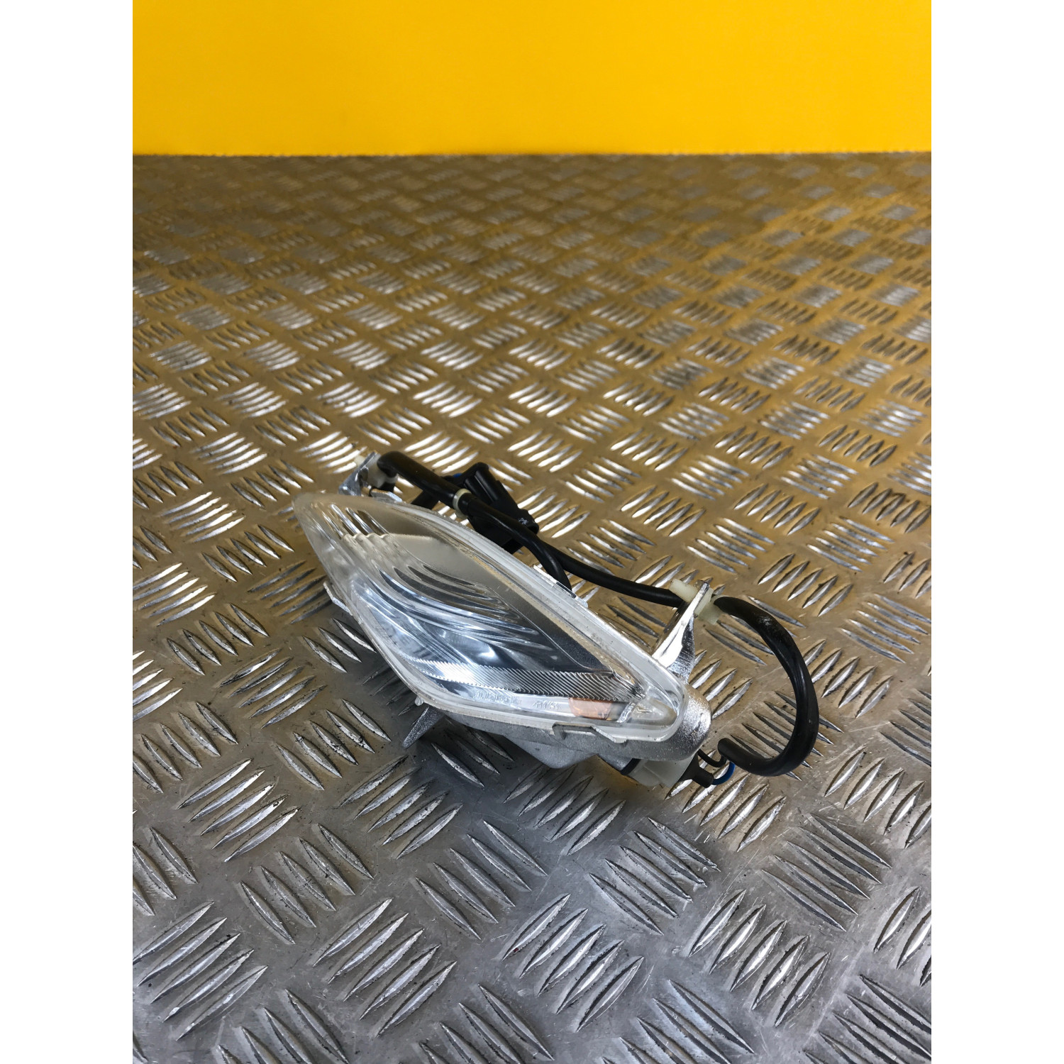 Clignotant avant droit pour PIAGGIO FLY 125 2016