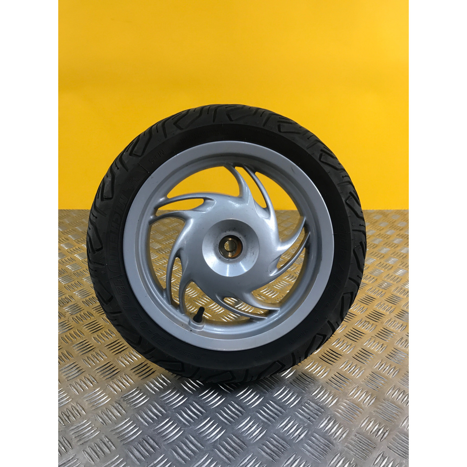 Jante arrière pour PIAGGIO FLY 125 2016