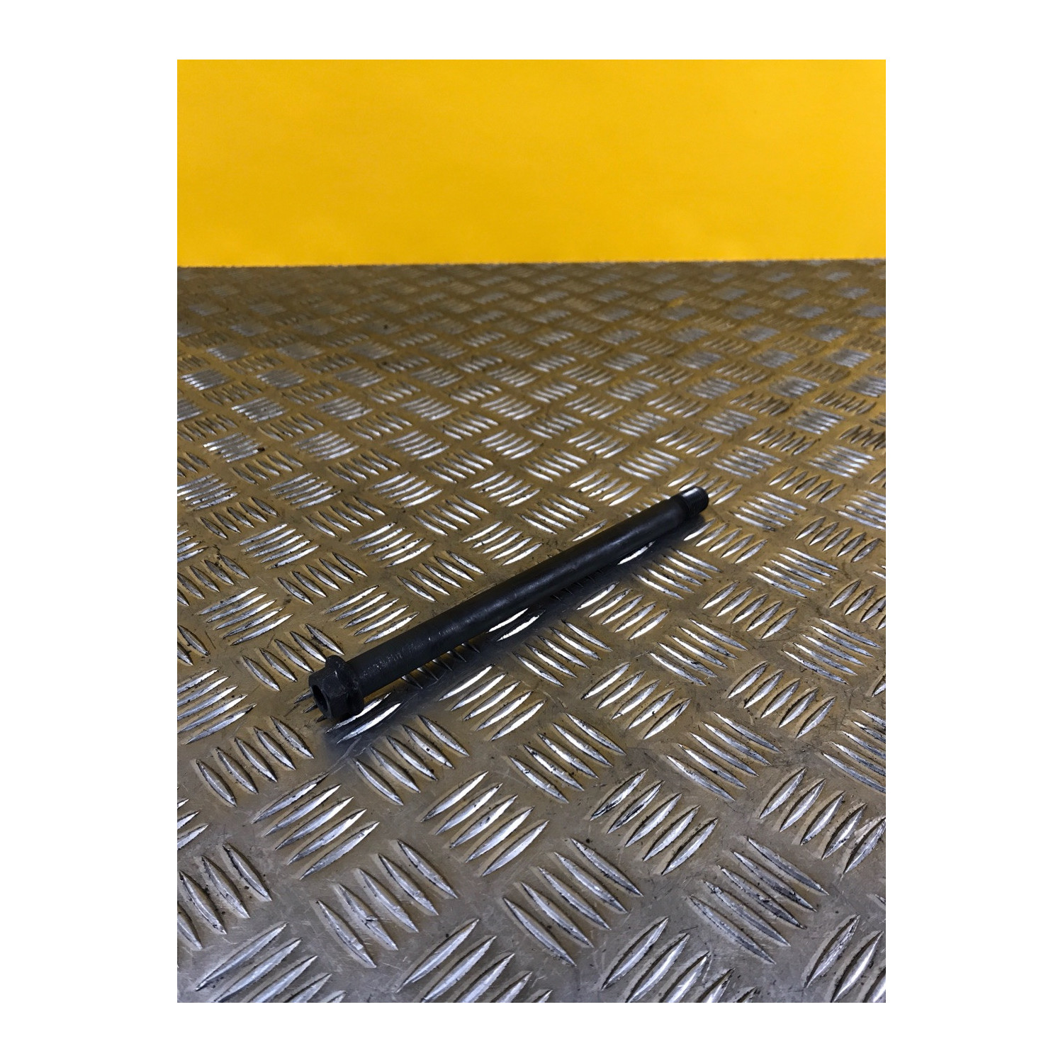 Axe de roue avant pour YAMAHA FAZER 600 2002