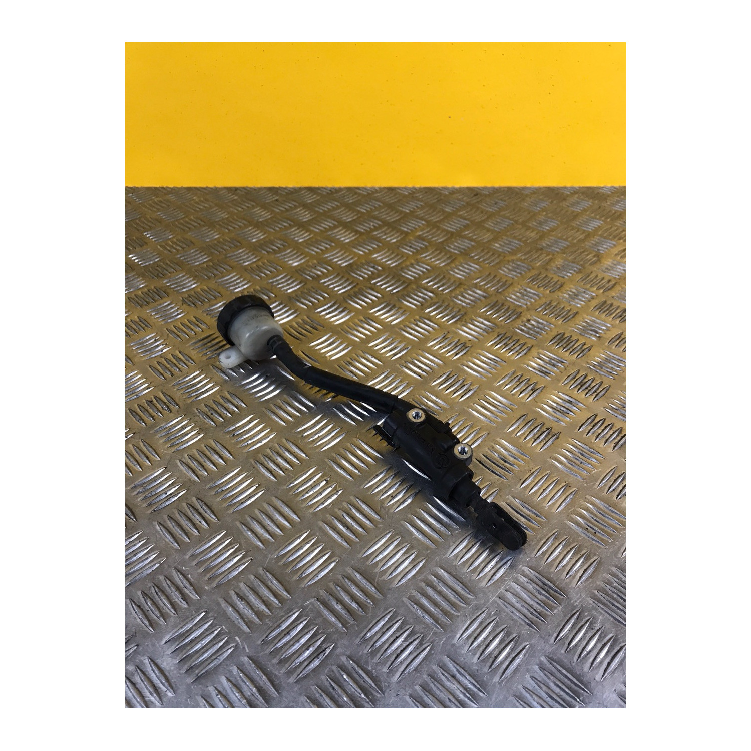 Maitre cylindre frein arrière pour YAMAHA FAZER 600 2002