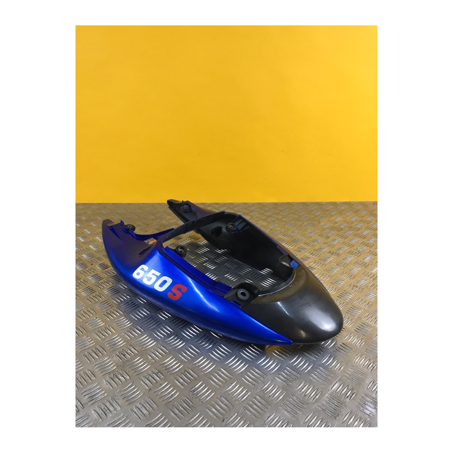 Coque arrière pour SUZUKI SV 650 S 2001