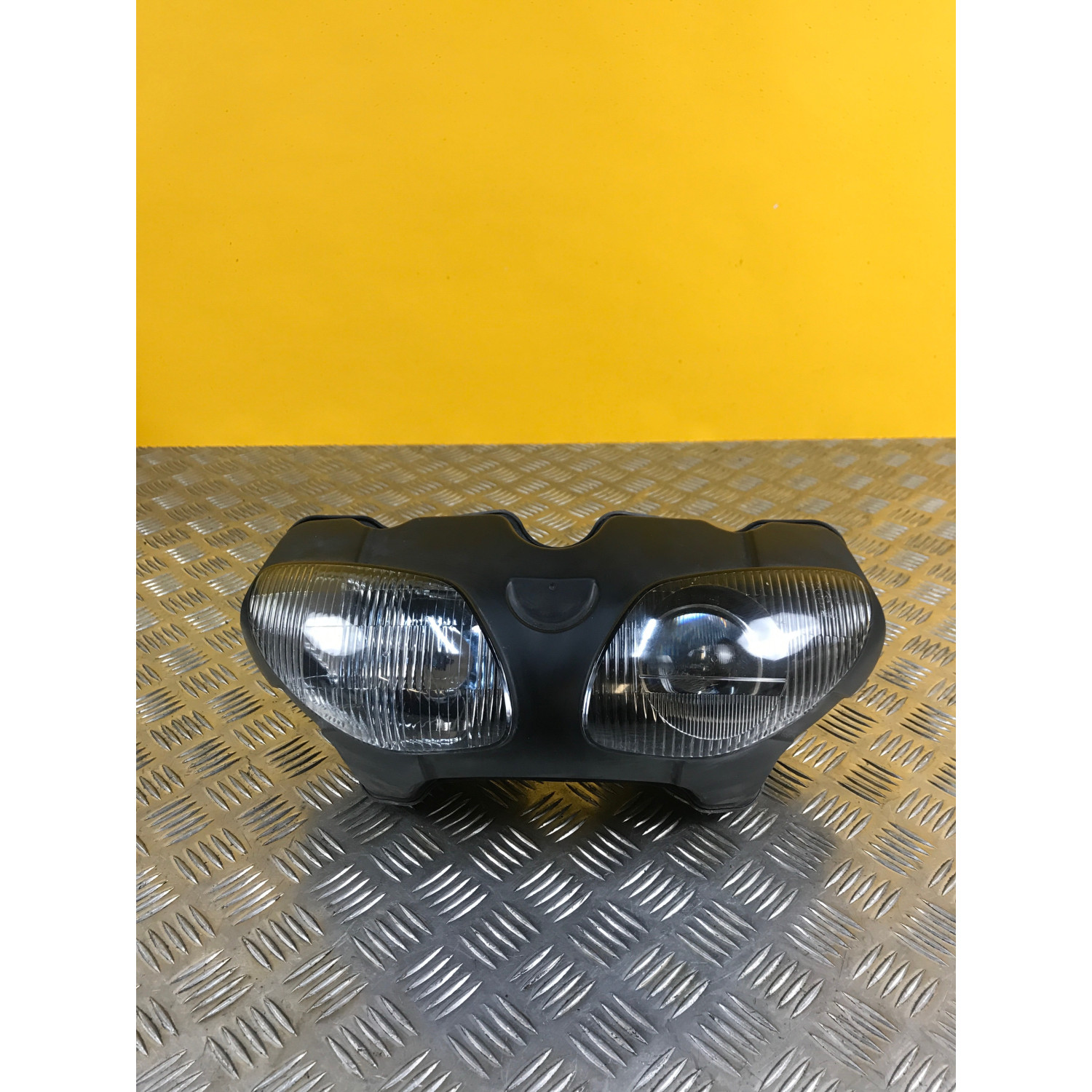 Phare avant pour SUZUKI SV 650 S 2001
