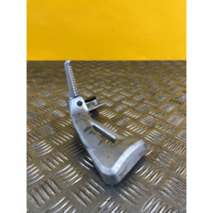 Platine repose pieds arrière droite pour SUZUKI SV 650 S 2001