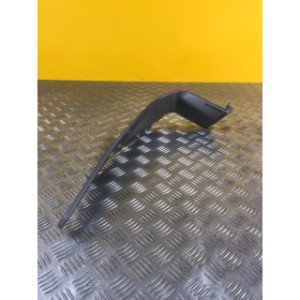 Habillage marche pied droit pour PIAGGIO MP3 530 2024