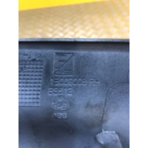 Habillage marche pied droit pour PIAGGIO MP3 530 2024