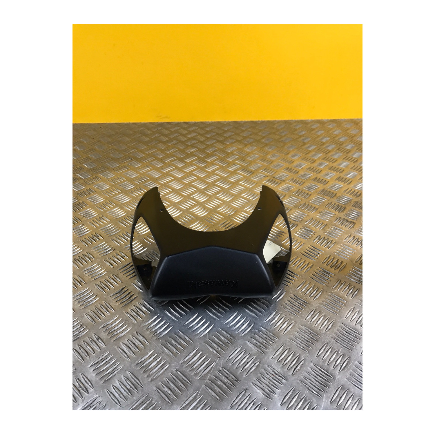 Carenage centrale arriere pour KAWASAKI GTR 1400 2010
