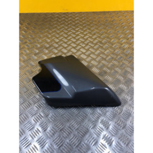 Cache laterale droit pour HARLEY DAVIDSON TOURING 66048-09