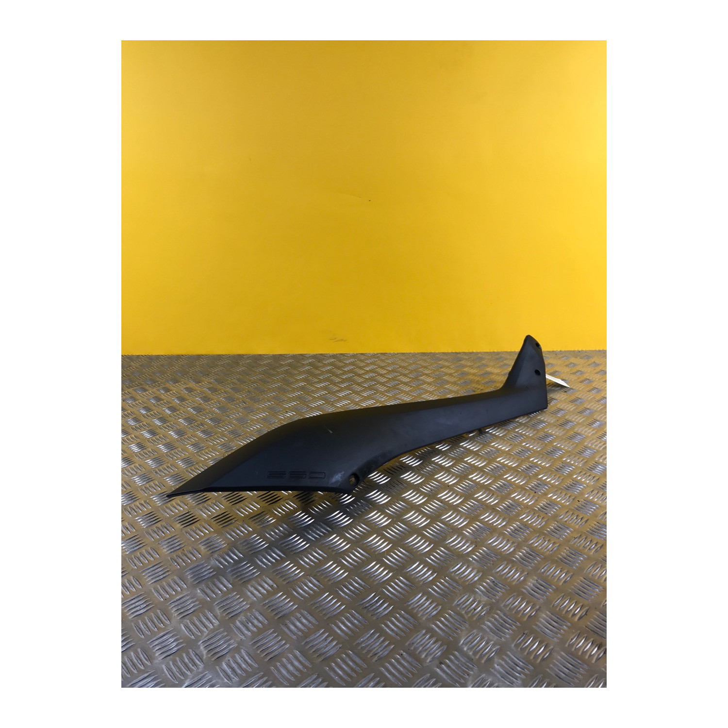 Cache laterale droit pour YAMAHA T MAX 560 2020