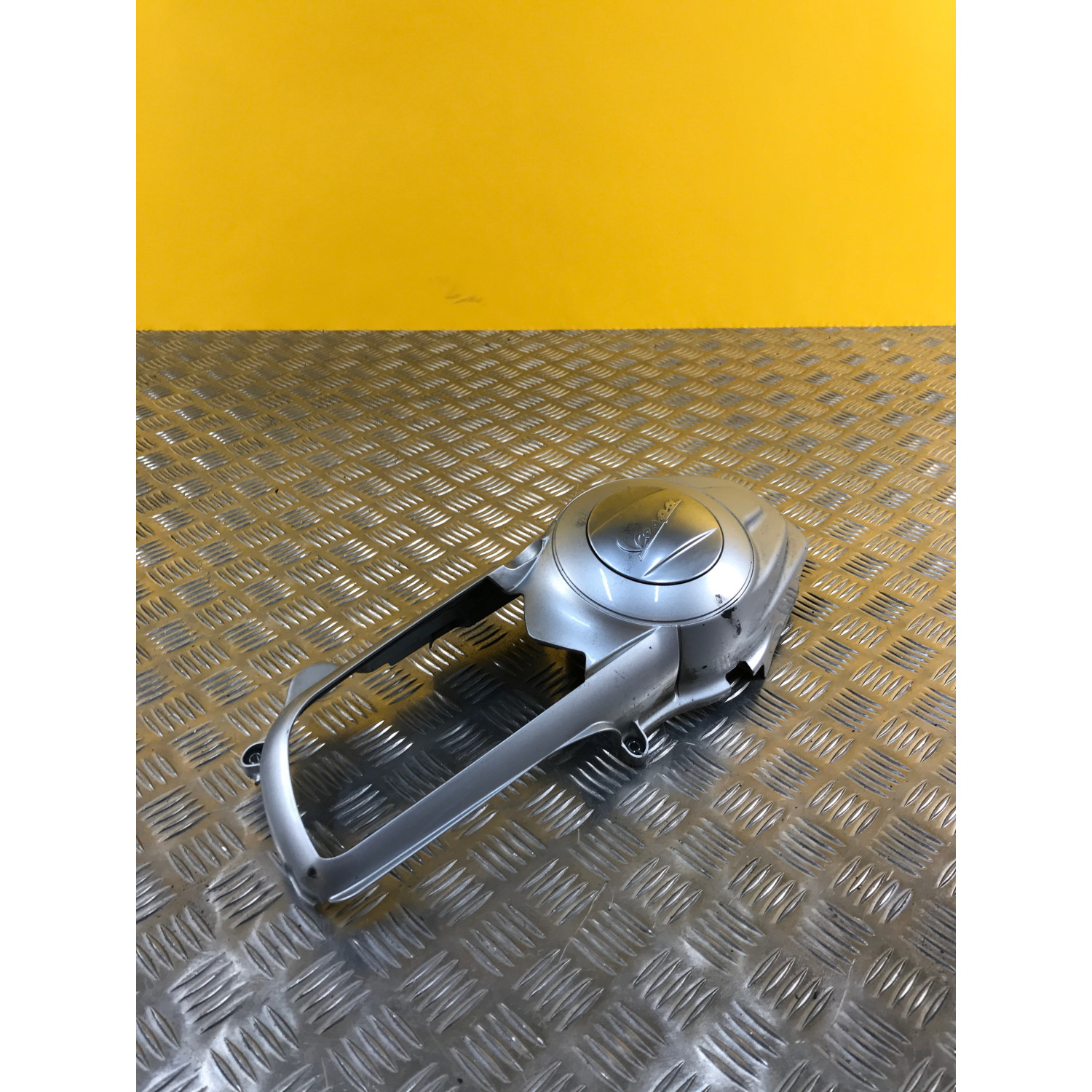 Enjoliveur carter de transmission pour PIAGGIO VESPA 125 GT 2010