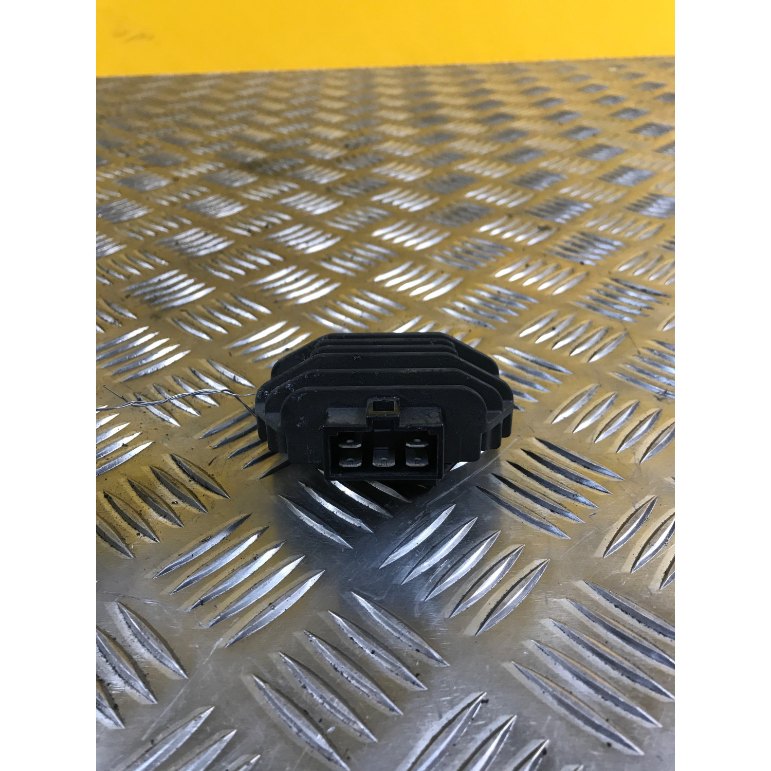 Régulateur de tension pour APRILIA ATLANTIC 125 2008