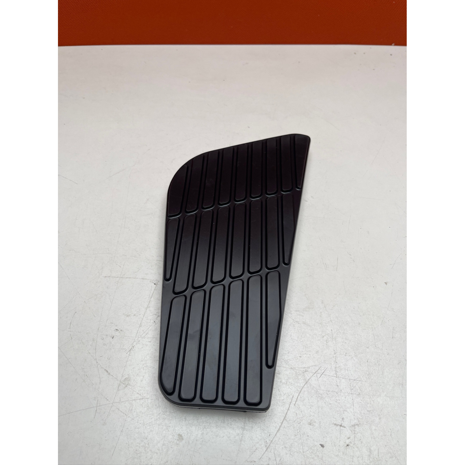 Tapis de marche pied gauche pour HONDA GOLDWING 1800 50818-MCA-000