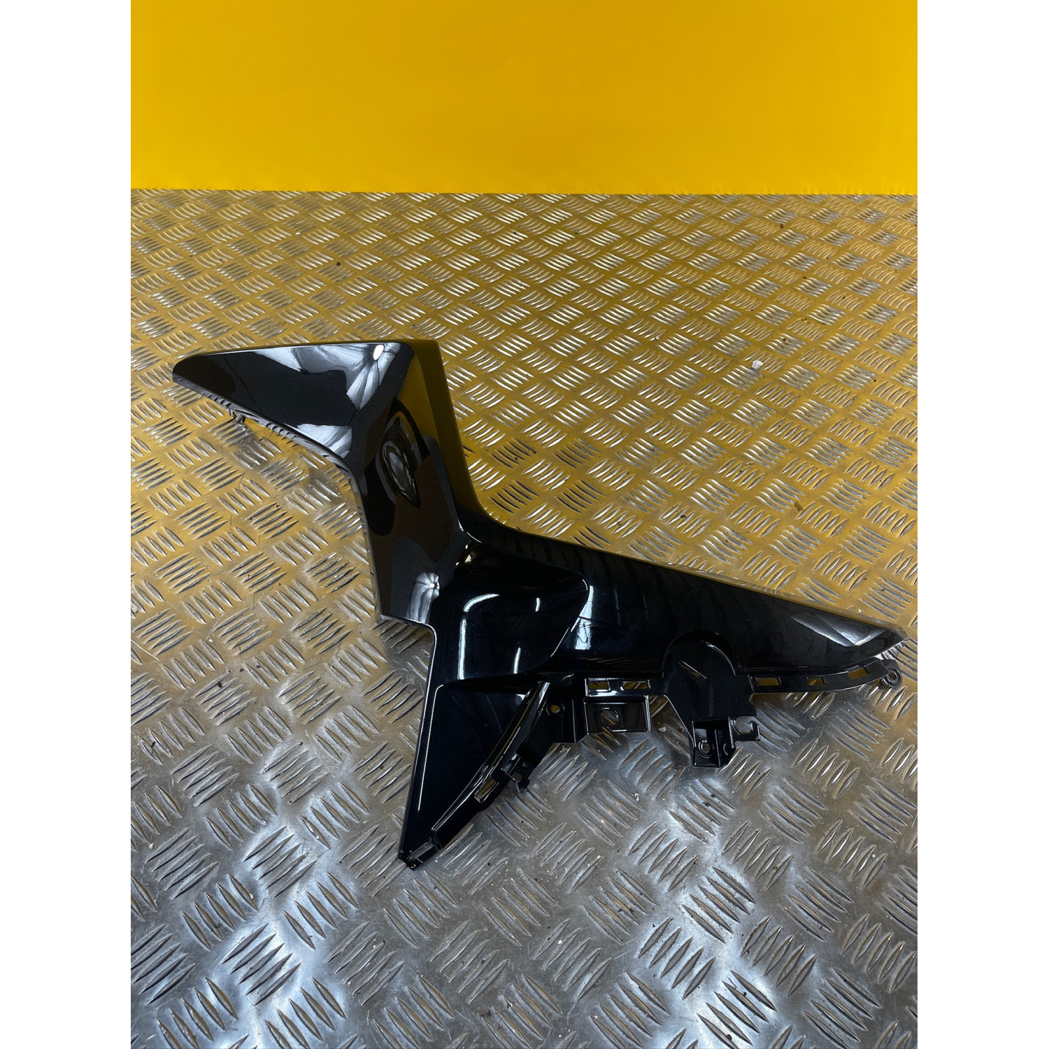 Carénage latéral droit pour YAMAHA XMAX 125 BL1-F835K-00-P1