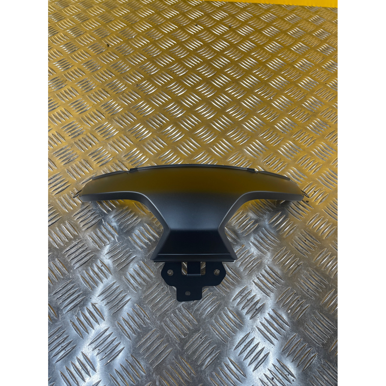 Cache cadre central superieur pour SUZUKI BURGMAN 650 47311-26J00-YKV