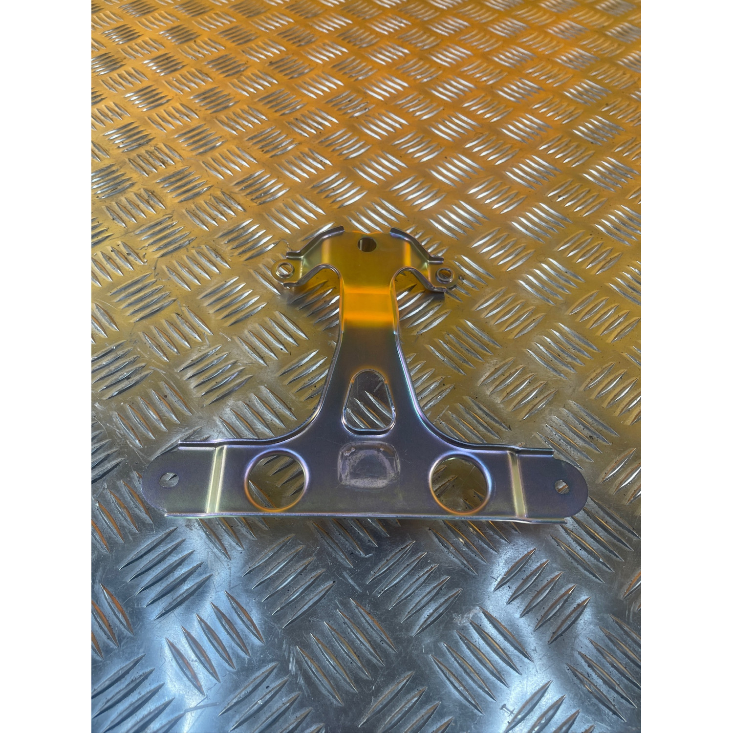 Support de selle pour KAWASAKI Z 750 32046-0120