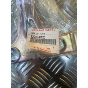 Support de selle pour KAWASAKI Z 750 32046-0120