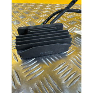 Régulateur de tension pour PIAGGIO MP3 300 IE LT ABS 2016