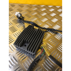 Régulateur de tension pour PIAGGIO BEVERLY 350 2014