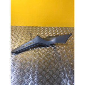 Cache laterale droit pour PIAGGIO BEVERLY 2020