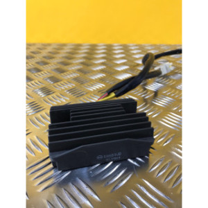 Régulateur de tension pour PIAGGIO BEVERLY 350 2020