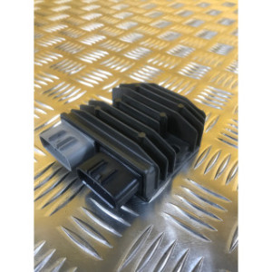 Régulateur de tension pour YAMAHA MT 07 TRACER 2020