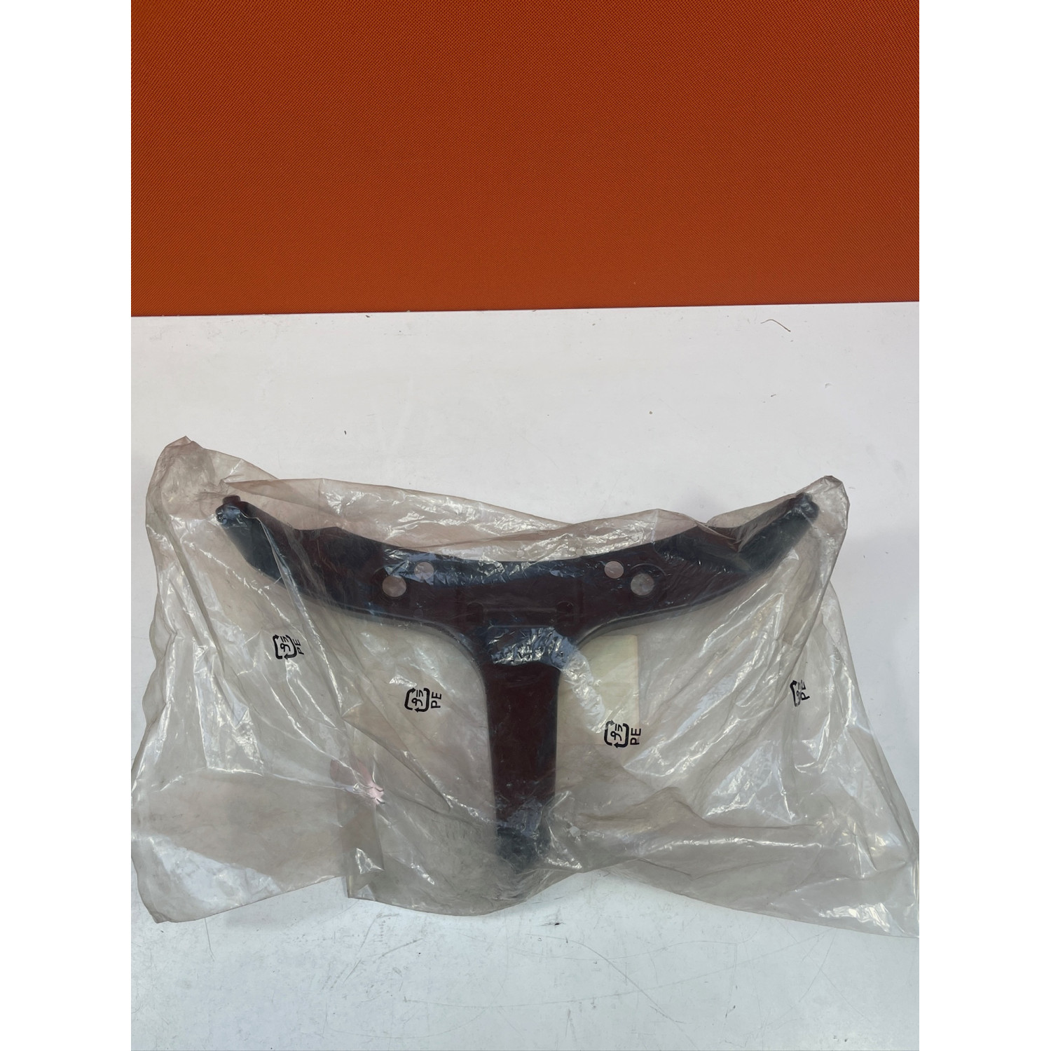 Support avant de carénage pour HONDA CBR 600 RR 64501-MEE-000