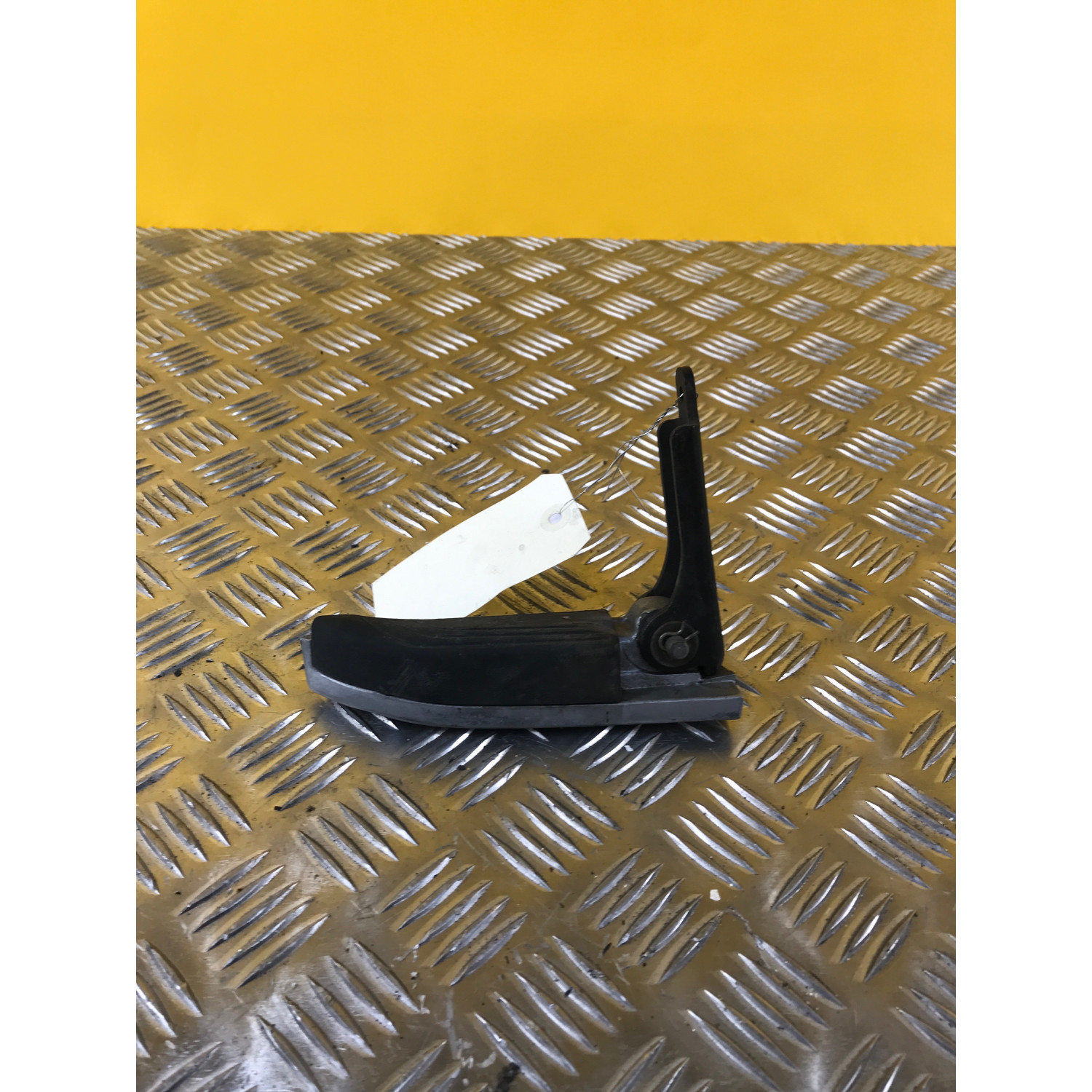 Repose pied arrière droit pour PIAGGIO MP3 500 LT 2017